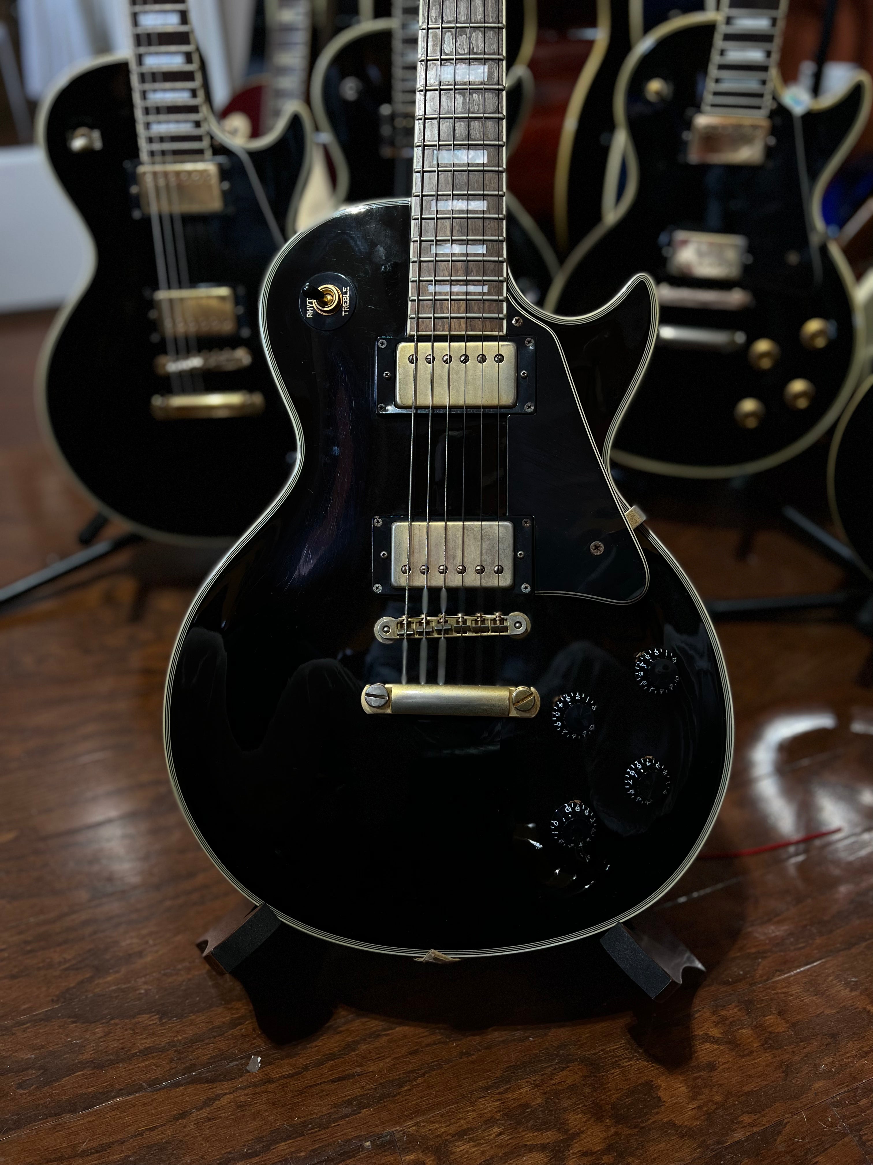 Genealogie Mens regen 1998 BURNY - Les Paul Custom RLC 58 - Black on Black – GuitarSeekers Texas
