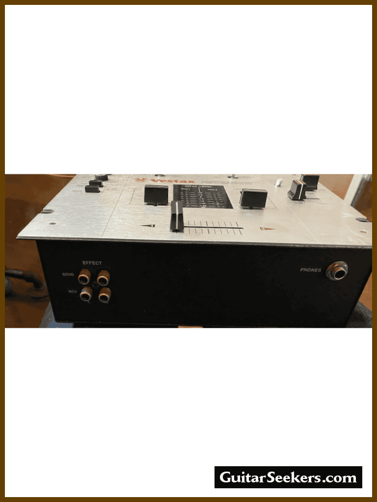 Vestax DJ mixer PMC-05PRO3 VCA - with effect send/return function