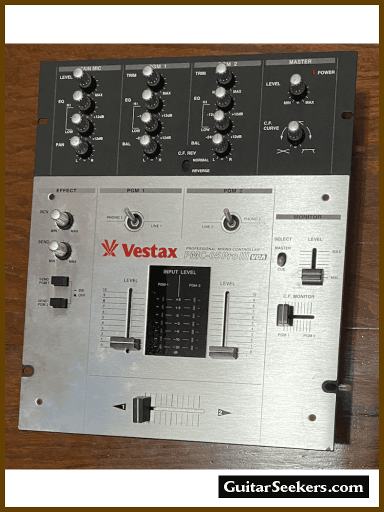 Vestax DJ mixer PMC-05PRO3 VCA - with effect send/return function 